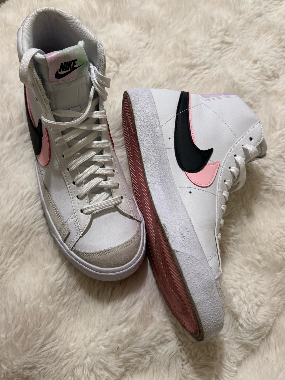 Nike Blazer Mid ’77 SE Double Swoosh Pink Black Sneakers